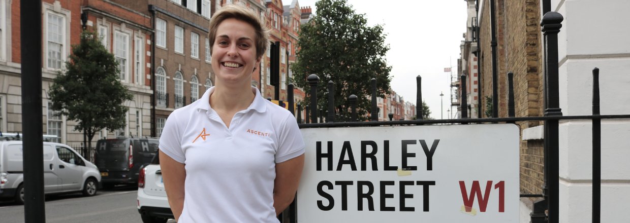 Senior Physiotherapist Sian at our Harley Street physiotherapy clinic